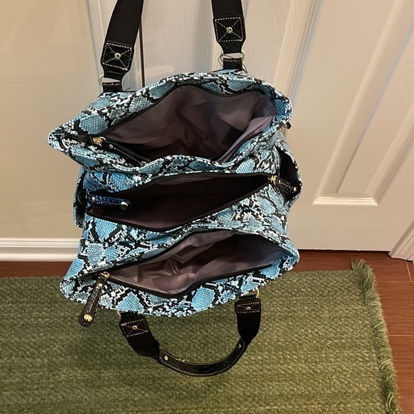 Samantha Brown Python Embossed Metro Tote - Picture 3 of 8